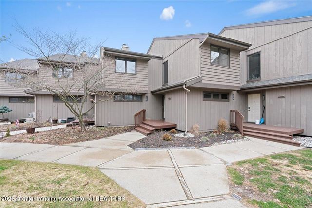 5427 Wild Oak Drive, East Lansing, MI 48823