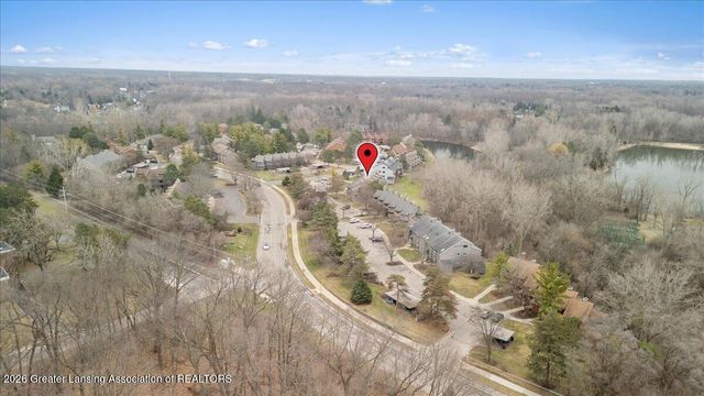 5427 Wild Oak Drive, East Lansing, MI 48823