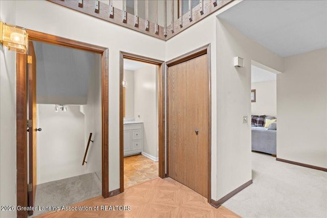 5427 Wild Oak Drive, East Lansing, MI 48823