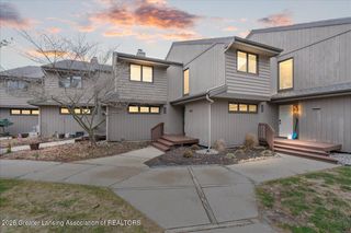 5427 Wild Oak Drive, East Lansing, MI 48823