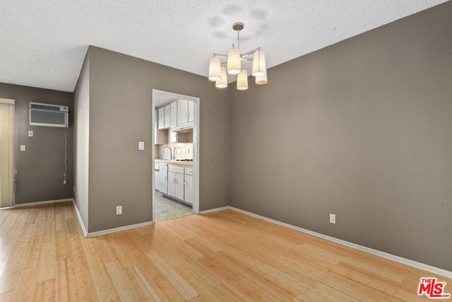 1233 N Laurel Avenue 103, West Hollywood, CA 90046