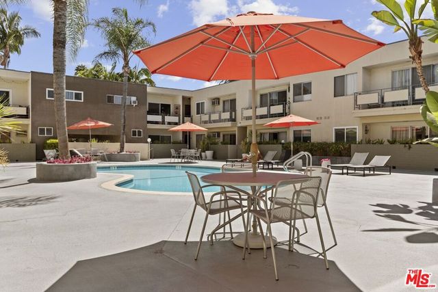 1233 N Laurel Avenue 103, West Hollywood, CA 90046