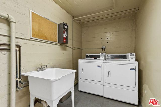 1233 N Laurel Avenue 103, West Hollywood, CA 90046