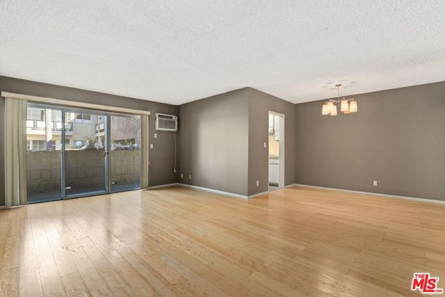 1233 N Laurel Avenue 103, West Hollywood, CA 90046