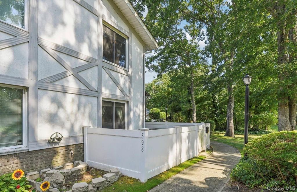 598 Blue Ridge Drive, Medford, NY 11763