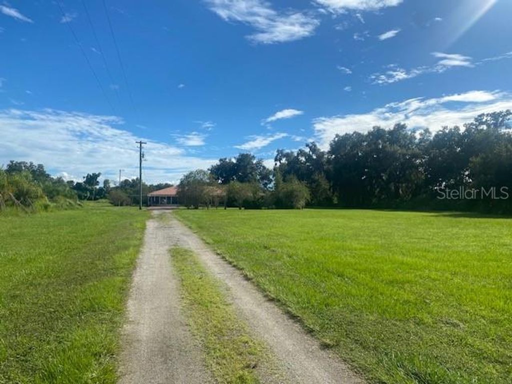 5309 THONOTOSASSA ROAD, Plant City, FL 33565