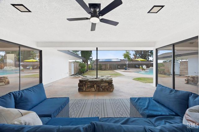 4815 Panorama Drive, Bakersfield, CA 93306