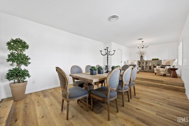 4815 Panorama Drive, Bakersfield, CA 93306