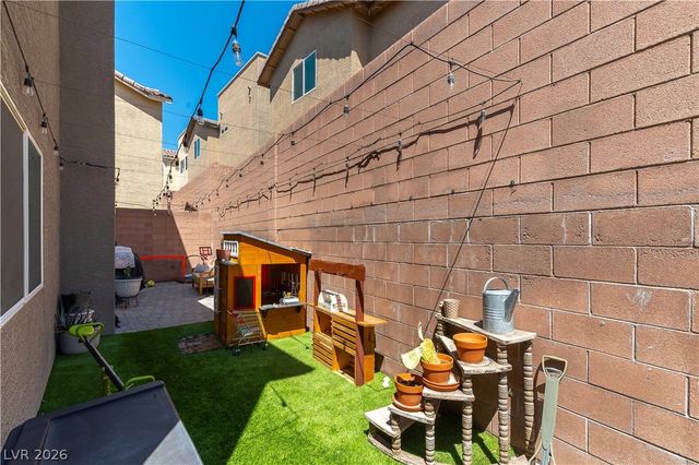 10750 Red Badge Avenue, Las Vegas, NV 89166