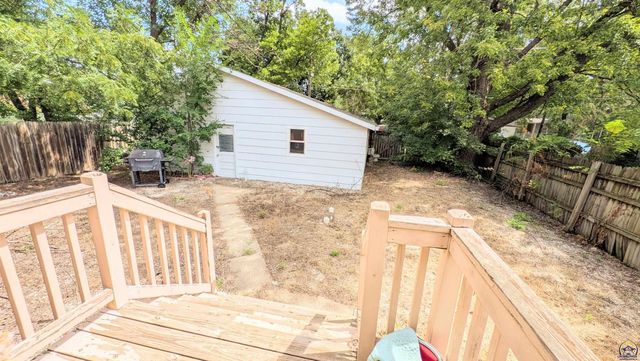 514 State ST, Emporia, KS 66801