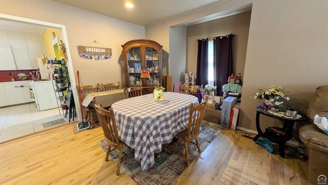 514 State ST, Emporia, KS 66801