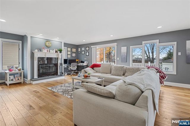 69 Colonial Road, Wayne, NJ 07470