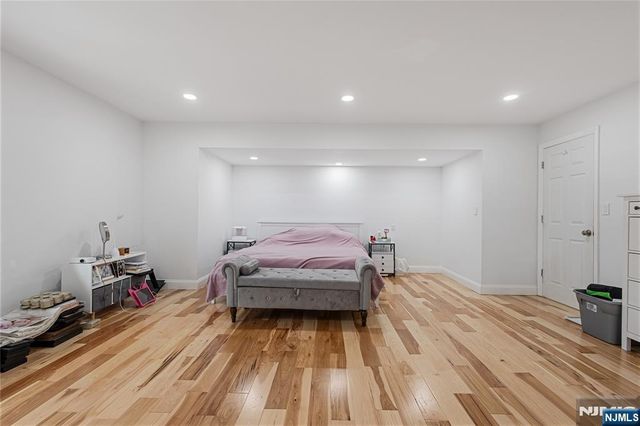 69 Colonial Road, Wayne, NJ 07470