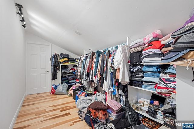 69 Colonial Road, Wayne, NJ 07470