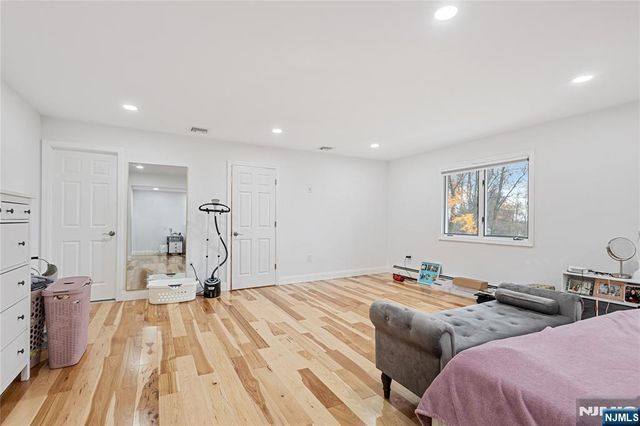 69 Colonial Road, Wayne, NJ 07470