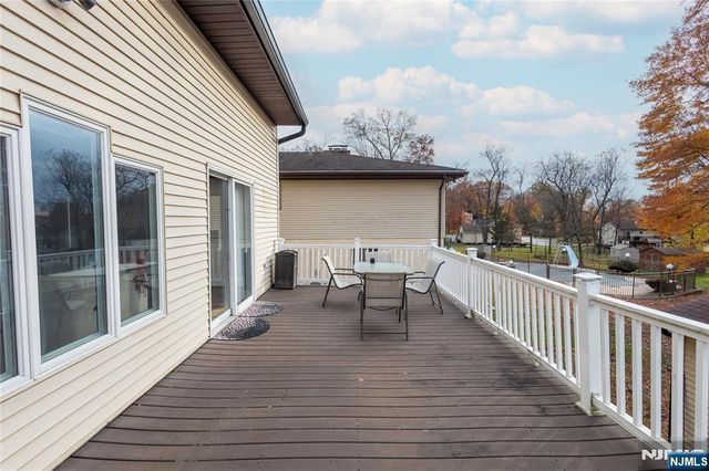 69 Colonial Road, Wayne, NJ 07470