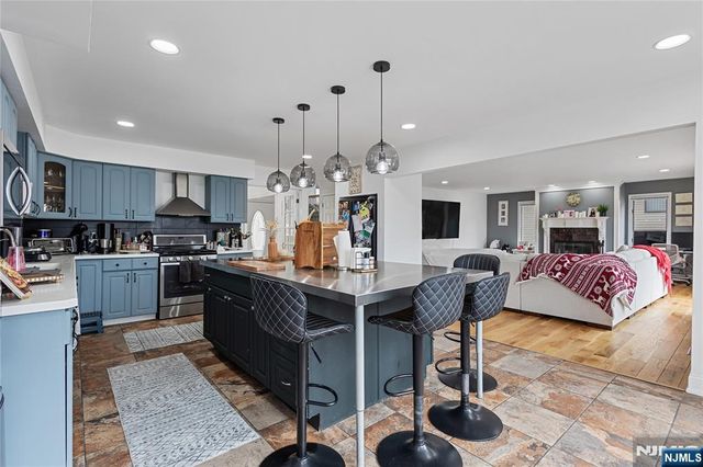 69 Colonial Road, Wayne, NJ 07470