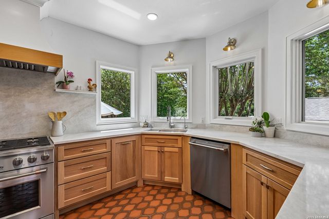 248 ROSEMARY AVE, Alamo Heights, TX 78209