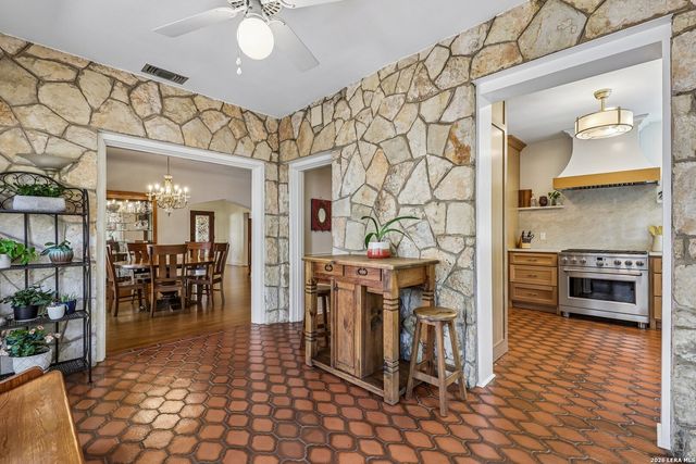 248 ROSEMARY AVE, Alamo Heights, TX 78209