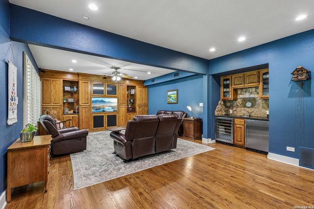 248 ROSEMARY AVE, Alamo Heights, TX 78209
