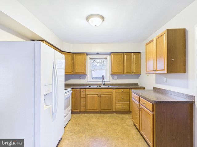 1419 FORD AVE, Harrisburg, PA 17109