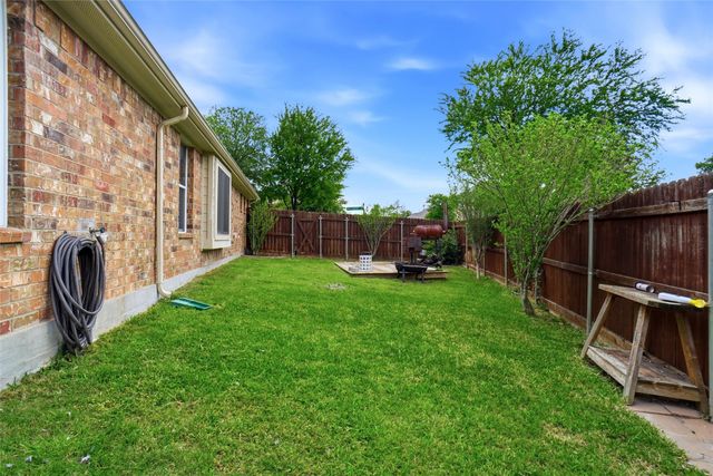 601 Darlington Trail, Fort Worth, TX 76131