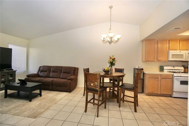 44557 La Paz, Temecula, CA 92592