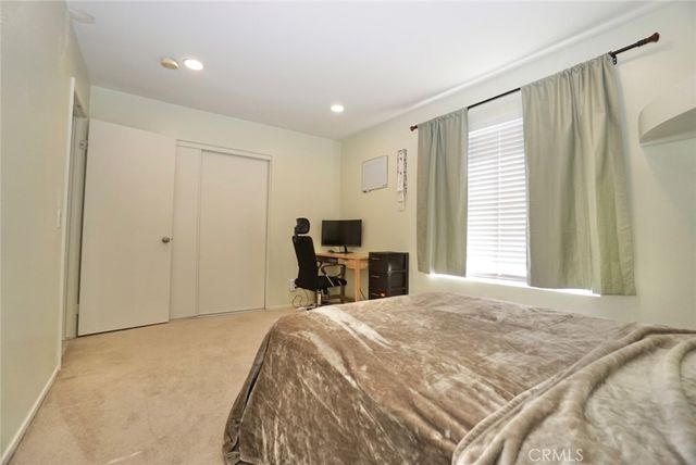 44557 La Paz, Temecula, CA 92592