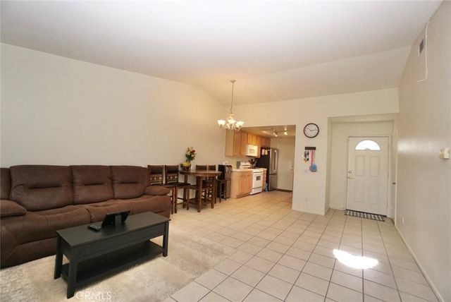 44557 La Paz, Temecula, CA 92592