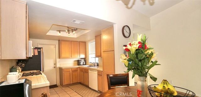 44557 La Paz, Temecula, CA 92592