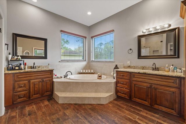 27625 LINCOLN PLACE, Wesley Chapel, FL 33544