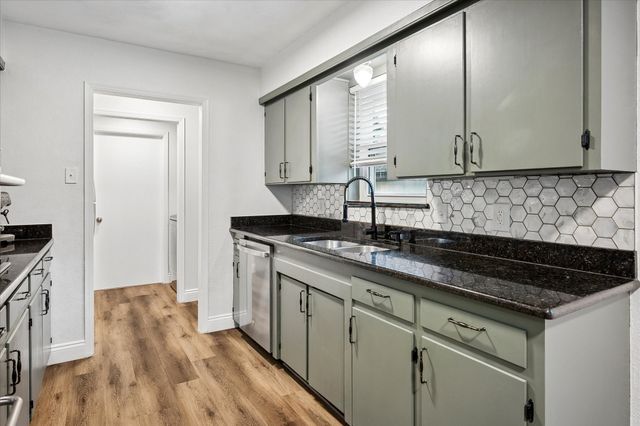 8426 Baumgarten Drive, Dallas, TX 75228