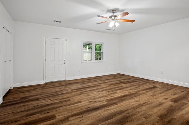 8426 Baumgarten Drive, Dallas, TX 75228