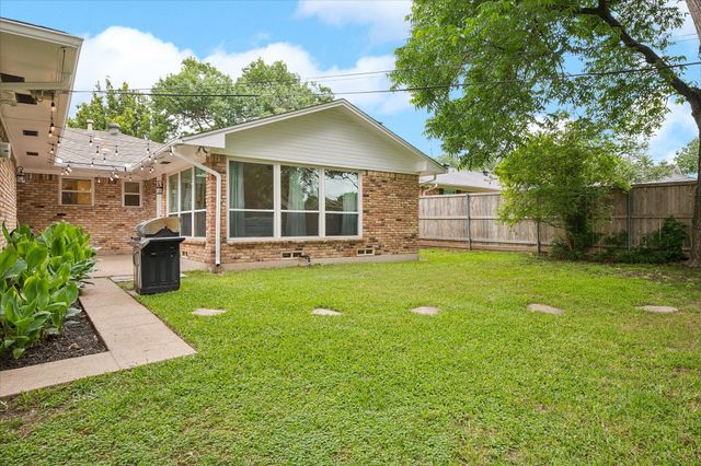 8426 Baumgarten Drive, Dallas, TX 75228