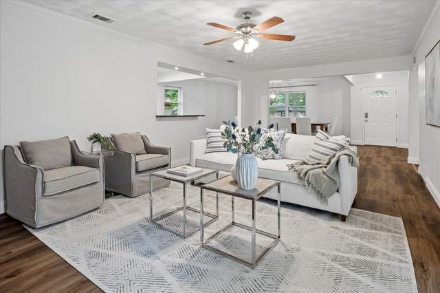 8426 Baumgarten Drive, Dallas, TX 75228