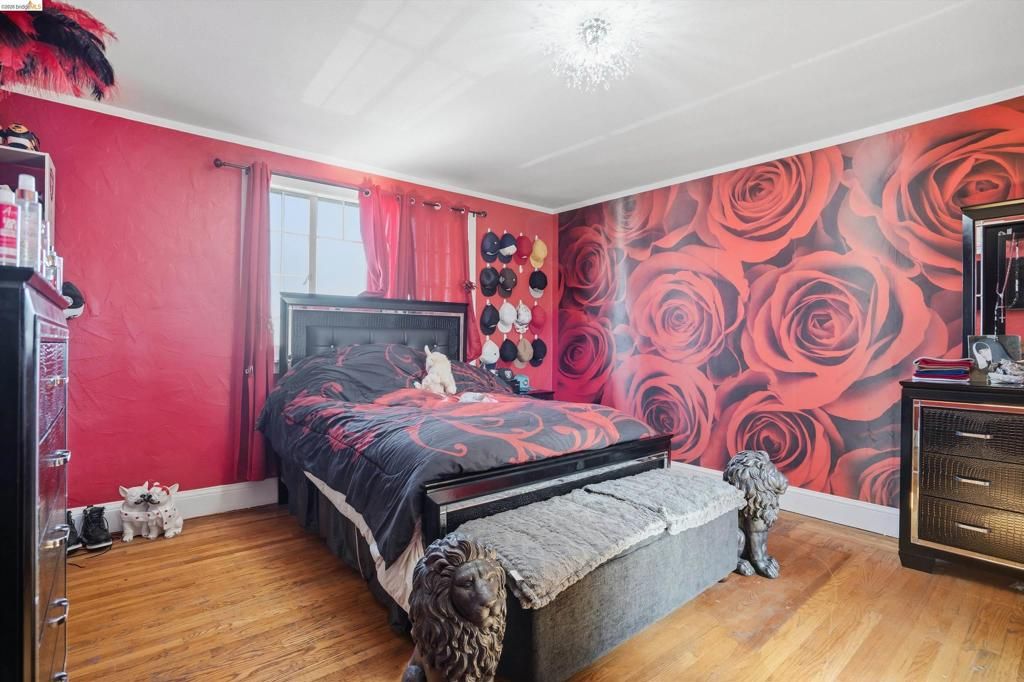 Image 5 of property listing at 511 511 3Rd St, Rodeo, CA 94572