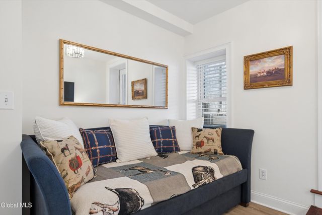 425 Broadway Unit 2, Saratoga Springs, NY 12866
