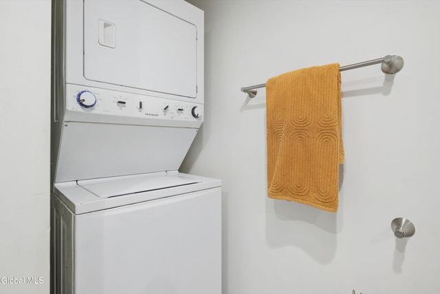 425 Broadway Unit 2, Saratoga Springs, NY 12866