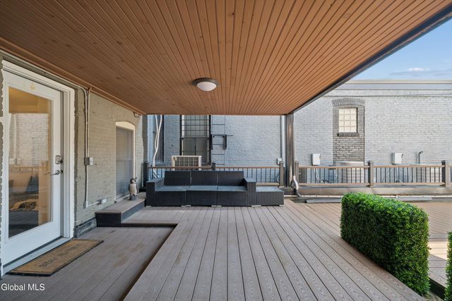425 Broadway Unit 2, Saratoga Springs, NY 12866