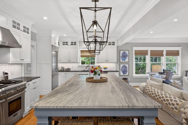 357 Monomoscoy Road, Mashpee, MA 02649