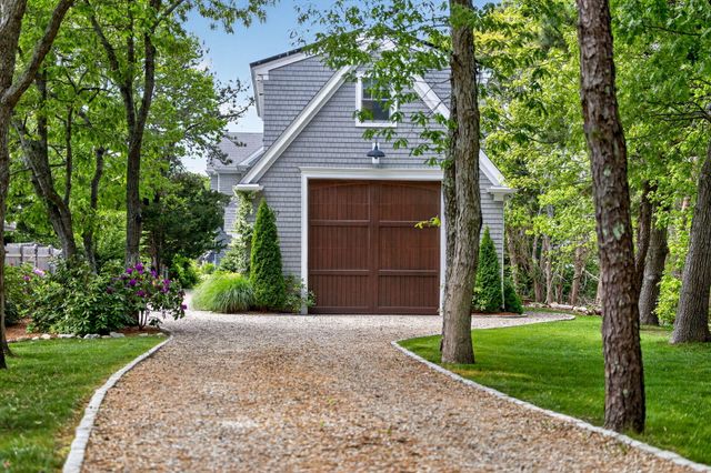 357 Monomoscoy Road, Mashpee, MA 02649