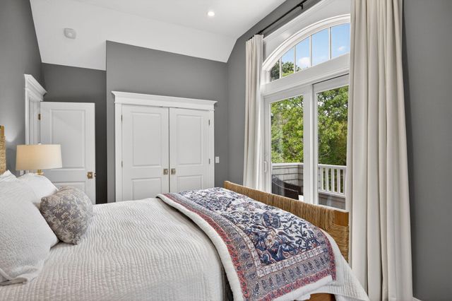 357 Monomoscoy Road, Mashpee, MA 02649