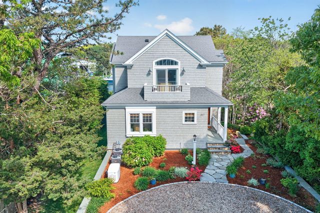 357 Monomoscoy Road, Mashpee, MA 02649