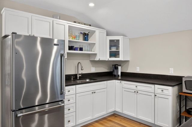 357 Monomoscoy Road, Mashpee, MA 02649