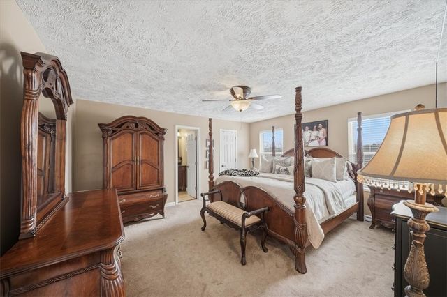 140 Cedar Ridge Dr, Center Twp, PA 15061