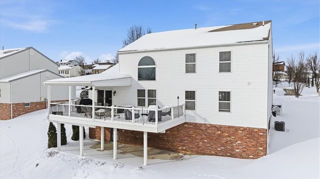 140 Cedar Ridge Dr, Center Twp, PA 15061