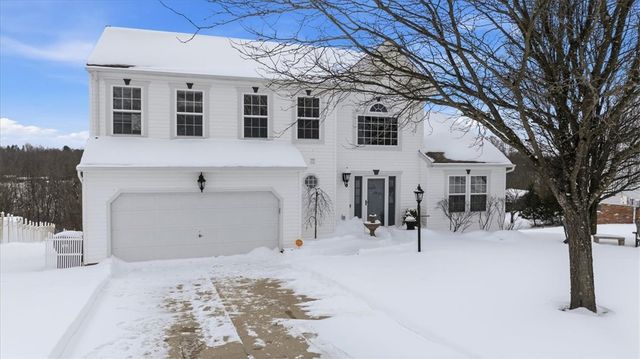 140 Cedar Ridge Dr, Center Twp, PA 15061