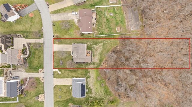 140 Cedar Ridge Dr, Center Twp, PA 15061