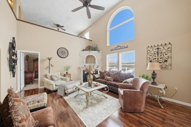 140 Cedar Ridge Dr, Center Twp, PA 15061