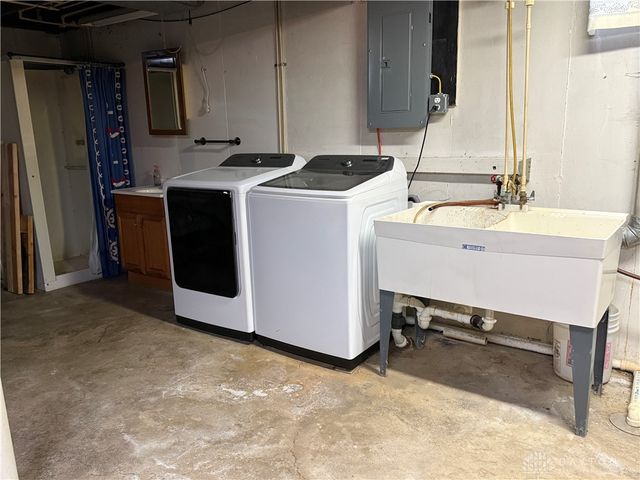 8845 Flick Road, Tipp City, OH 45371